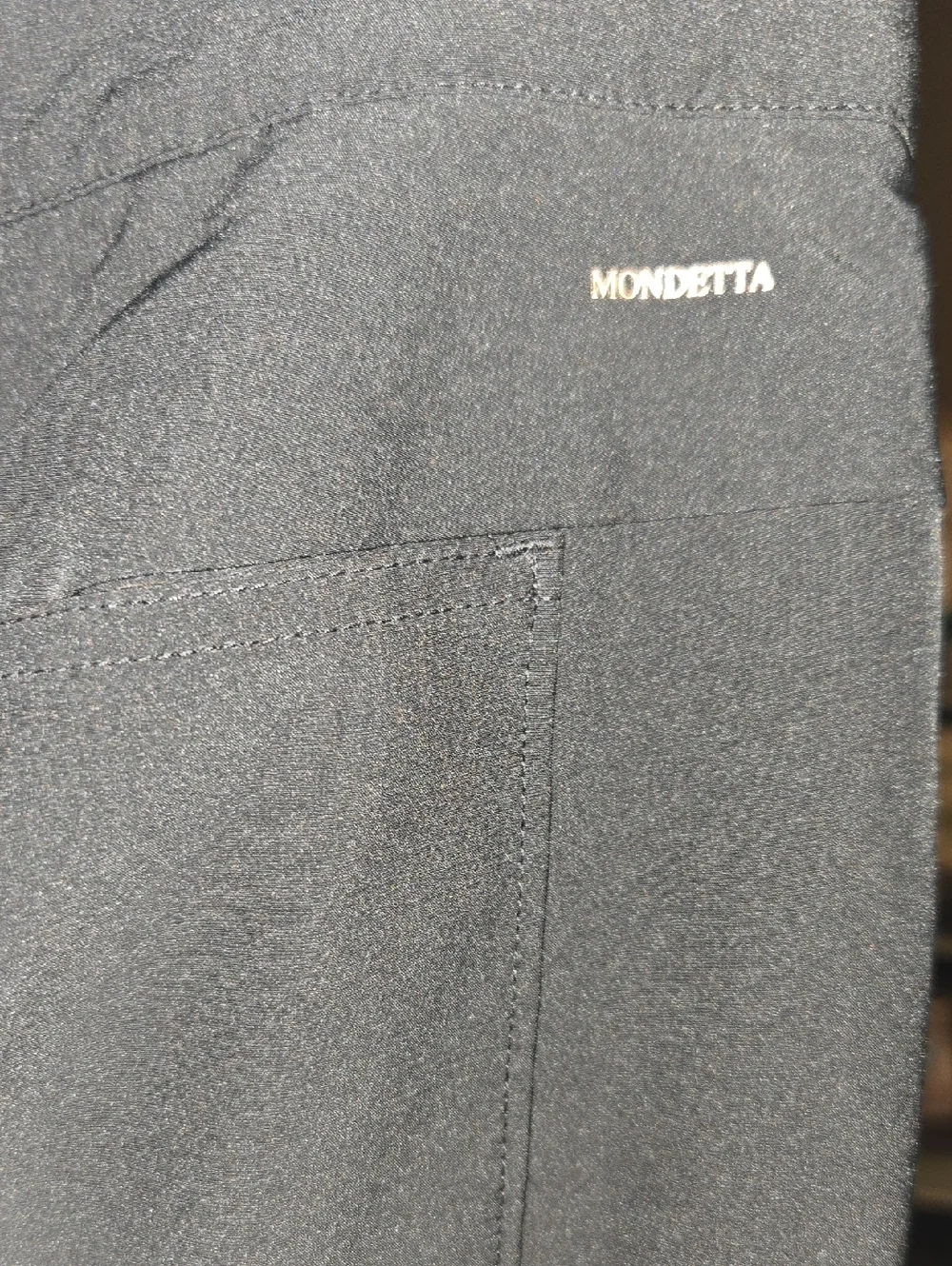 Mondetta Black Ribbed Top with Logo Tag - Picture 6 of 9